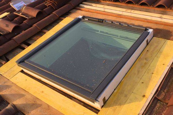 Installation de fenêtre de toit